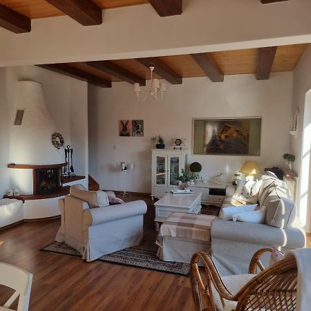 Villa Naszjestwasz Gorki Male  Esterno foto